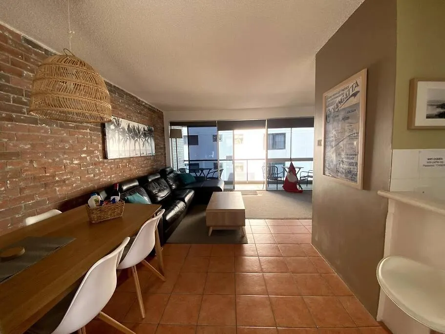 Apartment Location, Location! Walk To Anywhere! Gold Coast Australia